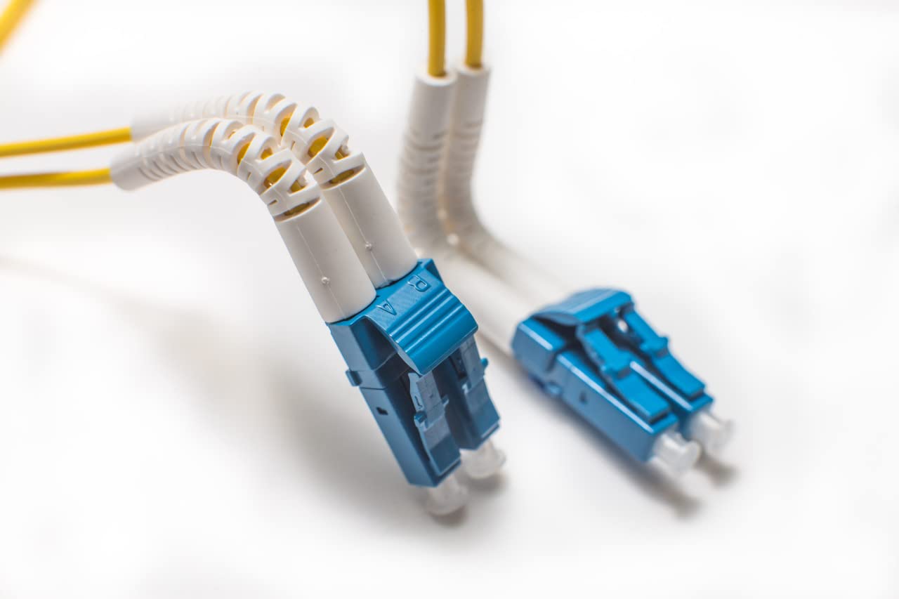 90 degree boot patch cord