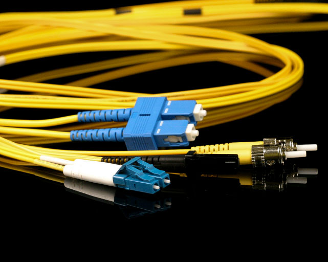 How to Select a Suitable Fiber Optic Jumper for an Optical Transceiver