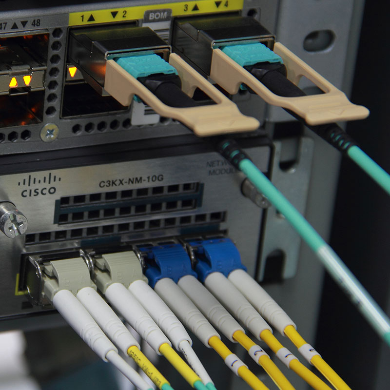 How to Select a Suitable Fiber Optic Jumper for an Optical Transceiver