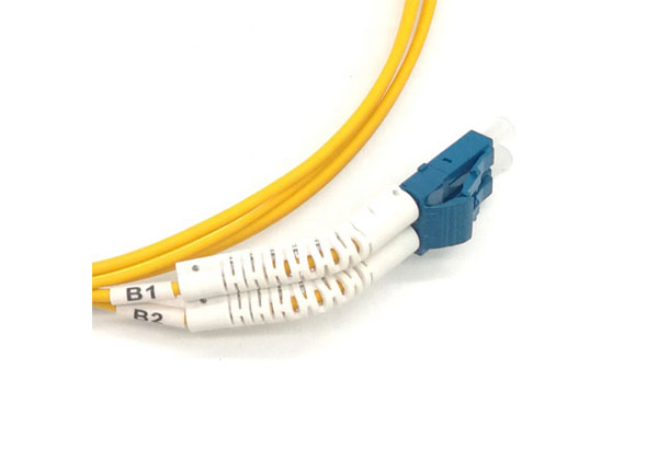 Flex Angle Boot Jumper Cables LC/UPC-LCAPC Fiber Optic Patchcord Duplex SM Yellow