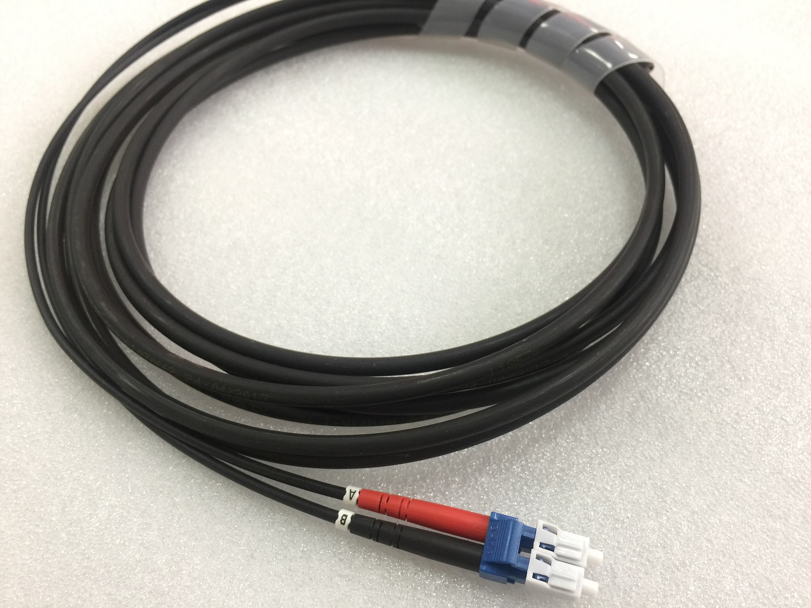 Indoor/Outdoor 4.8mm Single Jacket Fiber Optic Pigtail LC Duplex G657A1 3M LSZH Anti-UV Black