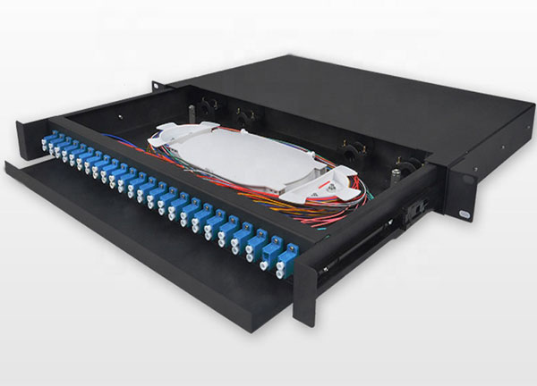 1U 19 Inch Rack Mount Sliding Fiber Optic Patch Panel with Splice Tray  LC Pigtail and Adapter