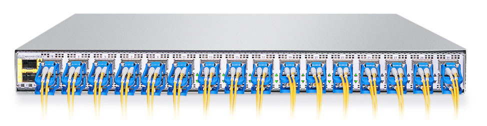 40G QSFP+ Optical Transceiver Up to 40km With Duplex LC Connector 1320nm DOM SMF