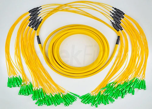 FTTH Cable LC SC APC Fiber Optical Trunk Cable 72 Cores Single Mode Yellow OFNP