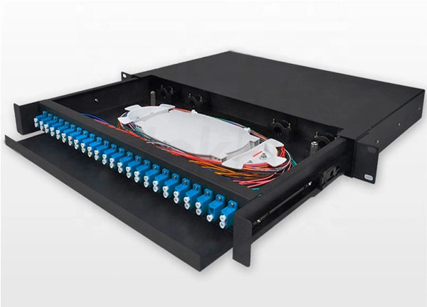 1U 19 Inch Rack Mount Sliding Fiber Optic Patch Panel with Splice Tray  LC Pigtail and Adapter